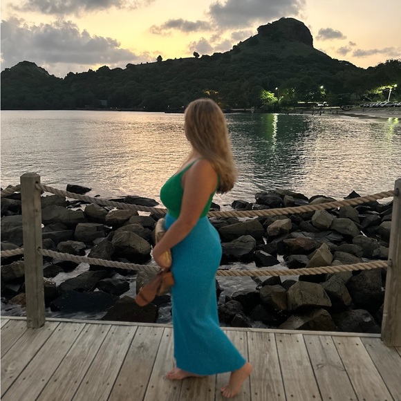 Flirty Pairing Green and Blue Color Block Ribbed Cutout Dress size medium - Picture 5 of 10